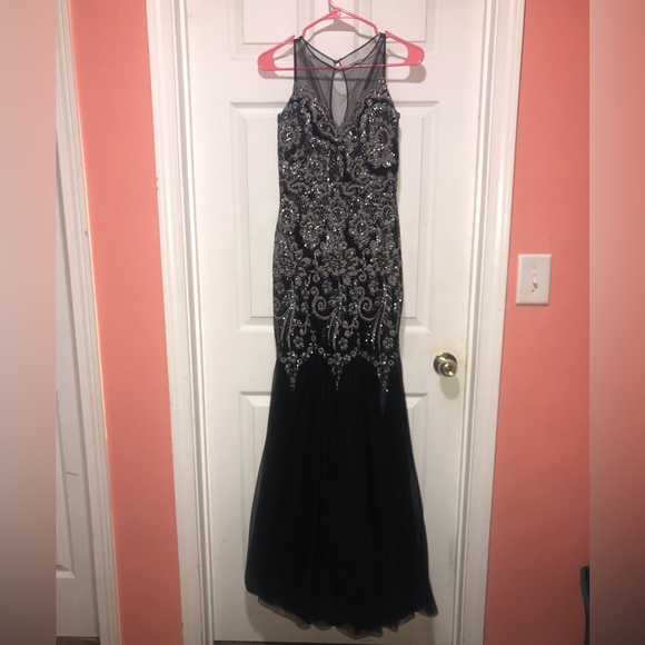 Badgley Mischka Beautiful Gown Dress Women’s - Picture 9 of 10